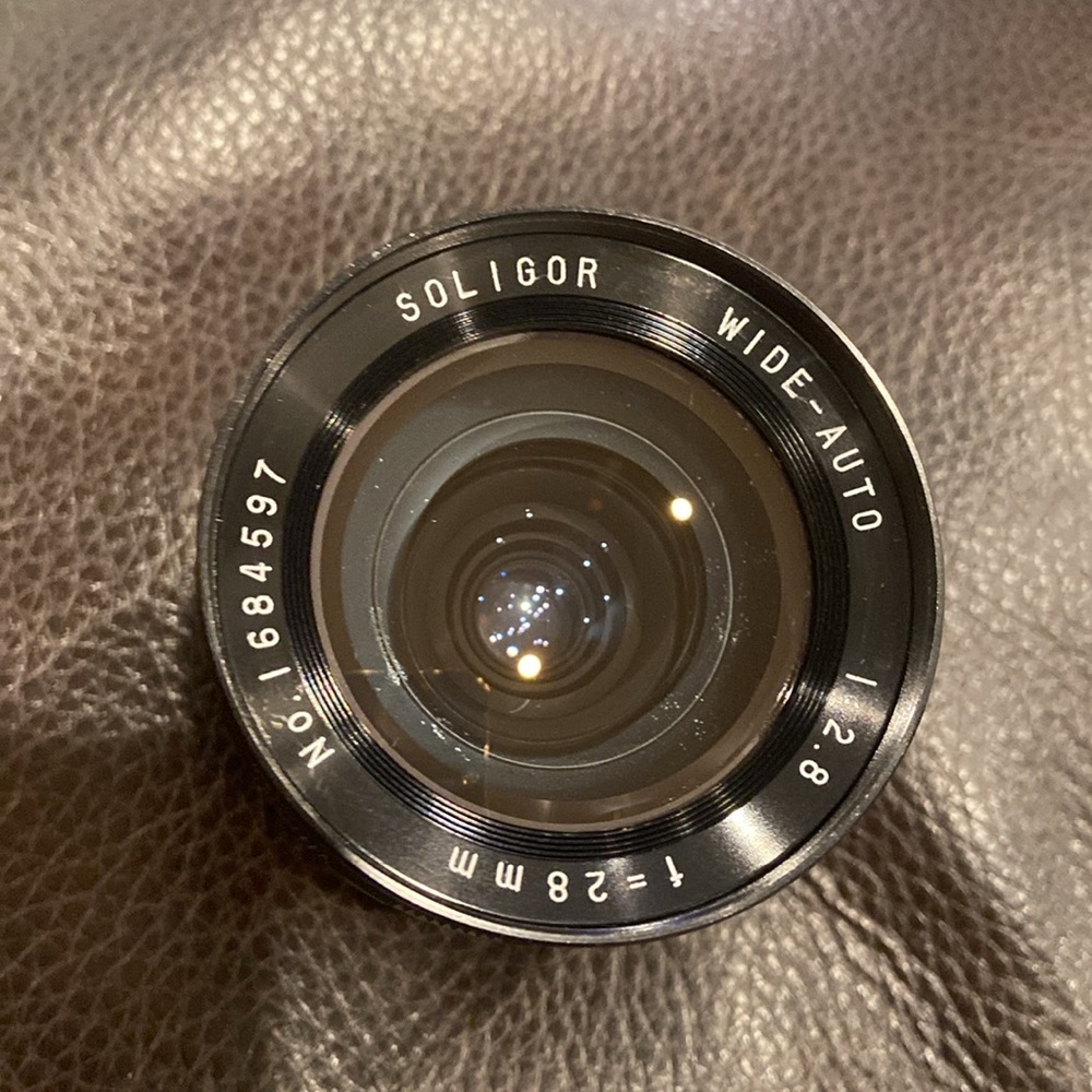 Soligor lens with black leather case included - Picture 10 of 11